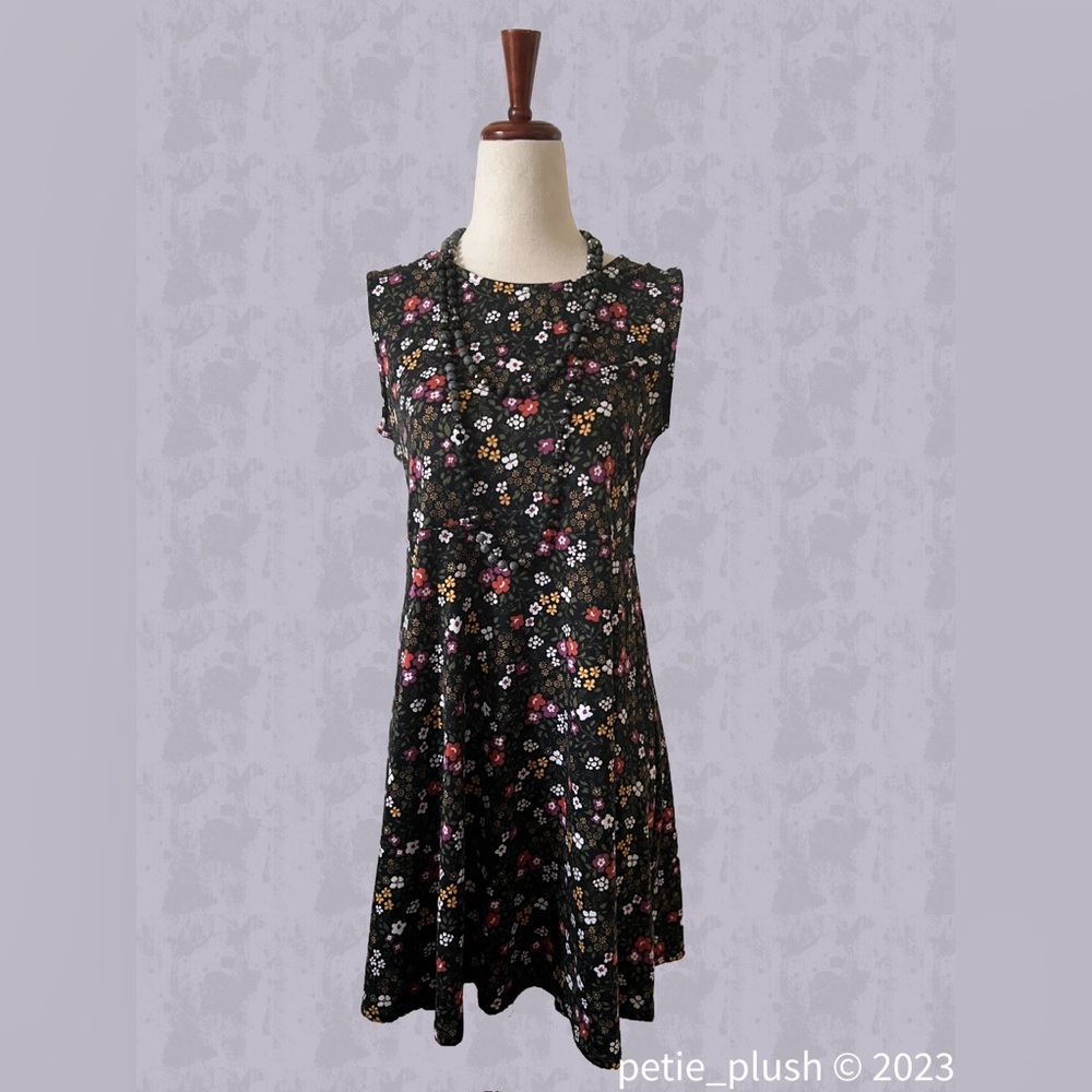 Knitworks -NWT- Sleeveless Black Floral Mini Dress - Size: XL